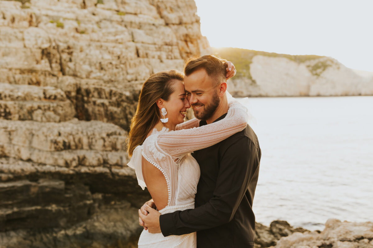 wschód słońca na Zakynthos, sesja ślubna na Zakyntos, sesja ślubna o wschodzie słońca