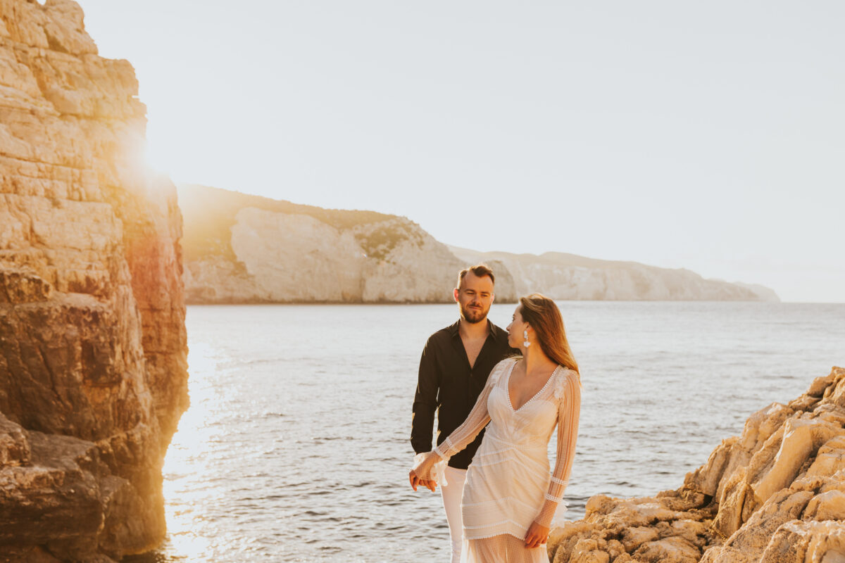 wschód słońca na Zakynthos, sesja ślubna na Zakyntos, sesja ślubna o wschodzie słońca